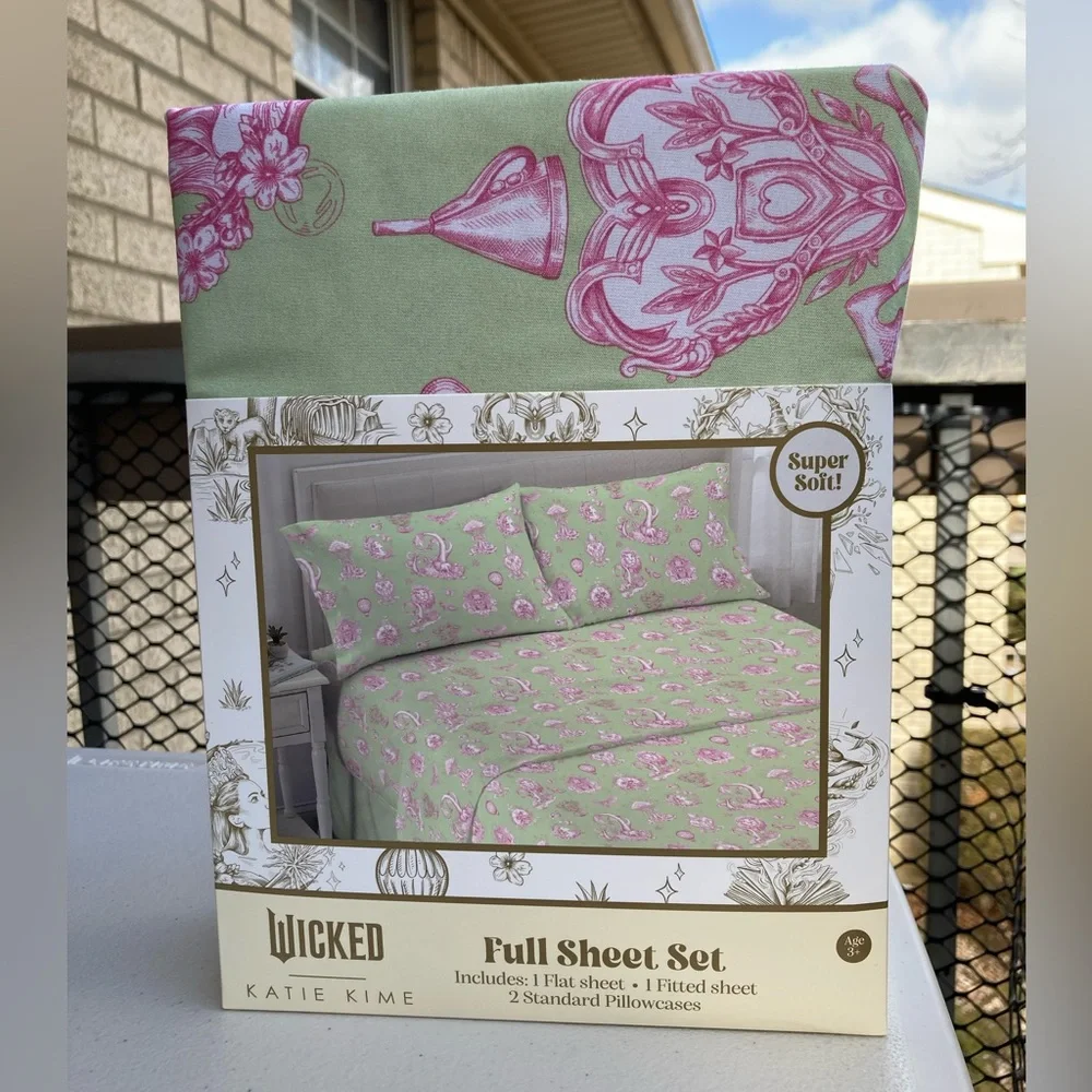 Wicked For Good Katie Kime Artwork Full Sheet Set Green Pink Character Artwork